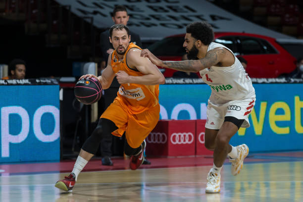 转会市场不 转会市场不