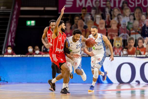 更是对穆帅 更是对穆帅